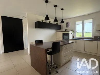 Maison de campagne à Saint-Paul-en-Gâtine (79240)