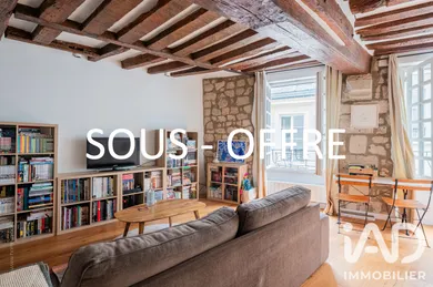 Apartment in Paris (75004)