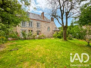 Townhouse in Bais (53160)