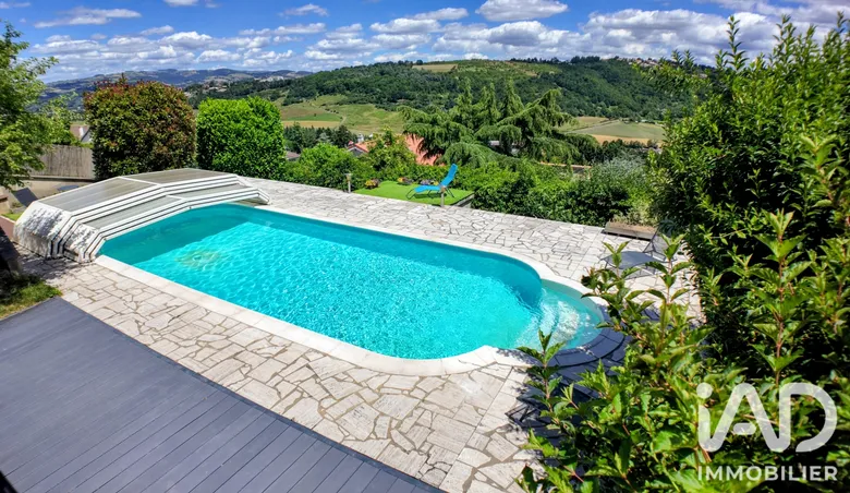 Maison 5 pièces 144 m² · à Saint-Genest-Lerpt · 144 m² · 364 000 €