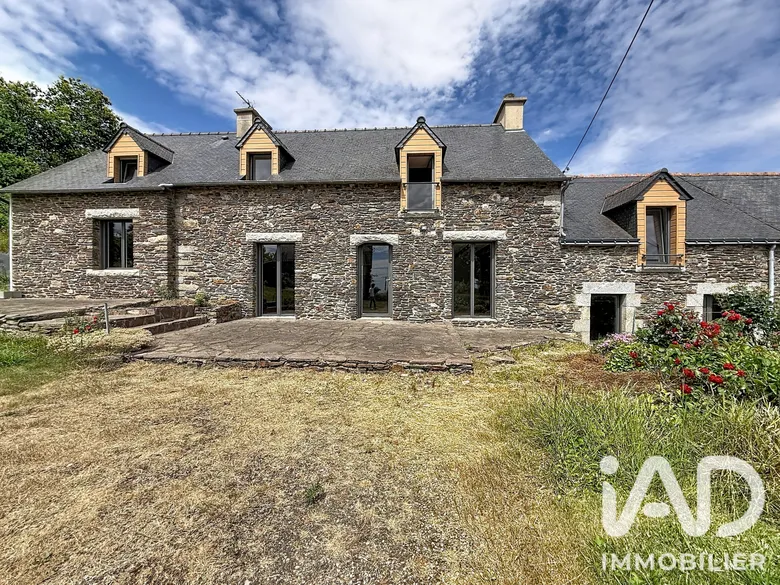 Maison 6 pièces 148 m² · à Trévé · 148 m² · 183 000 €
