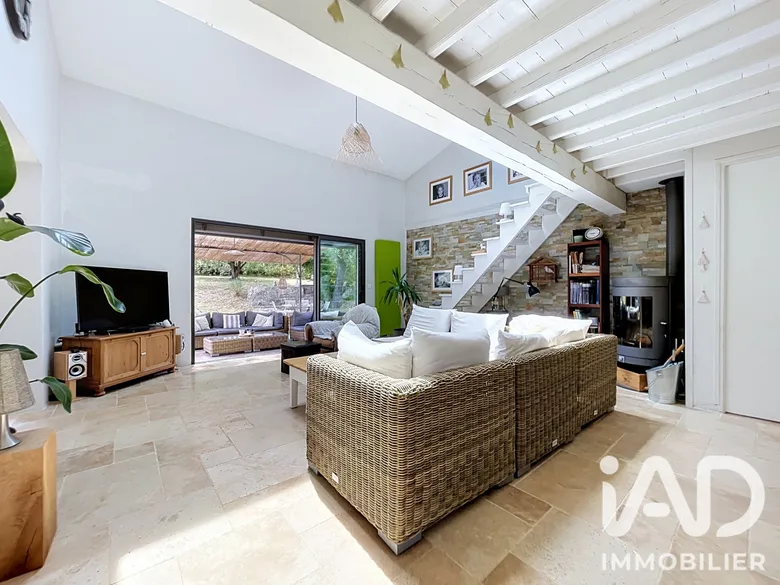 Maison 7 pièces 173 m² · à Tourrettes · 173 m² · 659 000 €