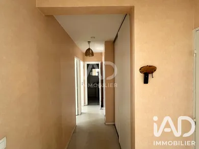 Appartement à Neuville-en-Ferrain (59960)