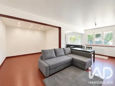 Apartment in D'Huison-Longueville (91590)