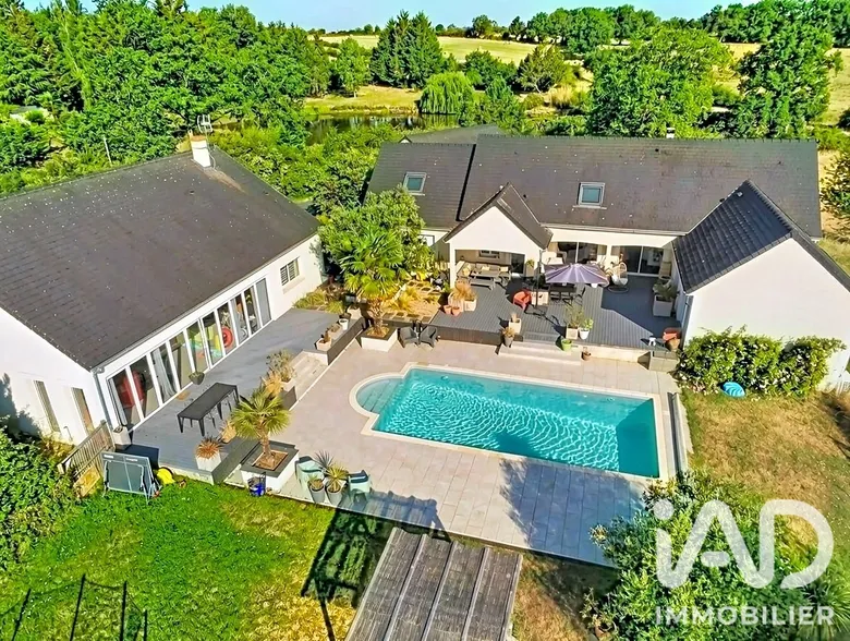 Maison 13 pièces 426 m² · à Argenton-sur-Creuse · 426 m² · 690 000 €