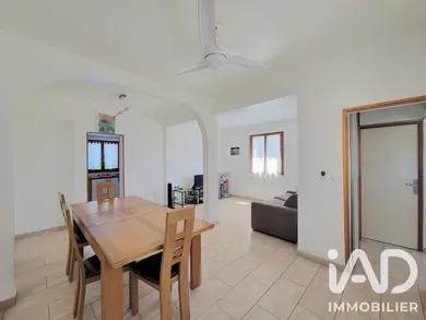 Maison à Villeneuve-le-Roi (94290)