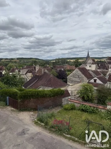 Maison de village à Vézinnes (89700)