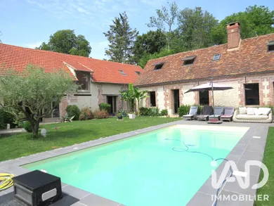 Maison à Chaumont-en-Vexin (60240)
