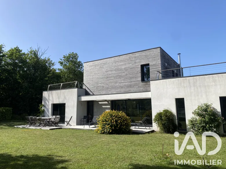 Maison 8 pièces 204 m² · à Penvénan · 204 m² · 960 000 €
