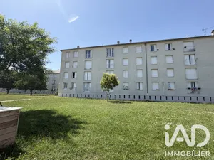 Apartment in Beaugency (45190)