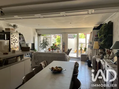 Townhouse in Arès (33740)