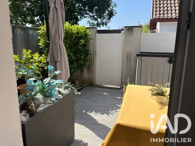 Townhouse in Arès (33740)