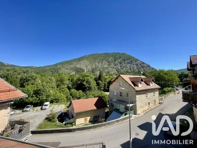 Maison de village à Valserres (05130)