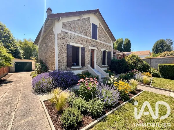 Maison à Mandres-les-Roses (94520) photo 2