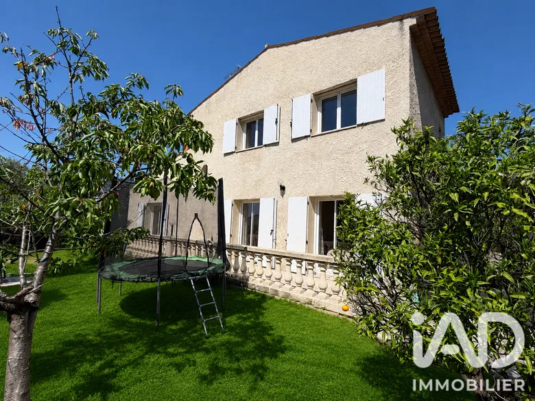 Maison 5 pièces 126 m² · à La Roquette-sur-Siagne · 126 m² · 750 000 €