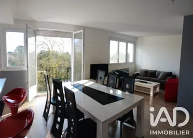 Apartment in La Rochelle (17000)