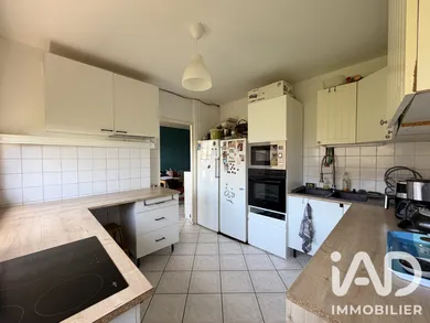 Appartement à MARSEILLE (13015)
