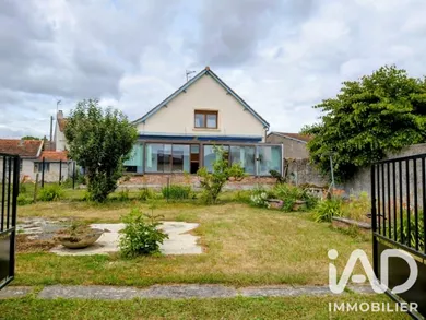 Maison de village à Dugny-sur-Meuse (55100)