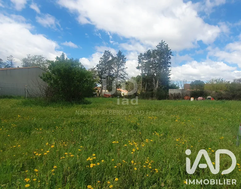 Terrain à Canet (11200) · 110 000 €