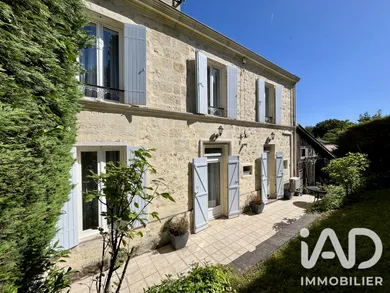 Maison à Castres-Gironde (33640)