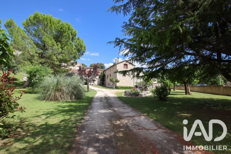 Maison 5 pièces 140 m² · à Rochegude · 140 m² · 475 000 €