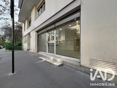 Murs commerciaux à Courbevoie (92400)