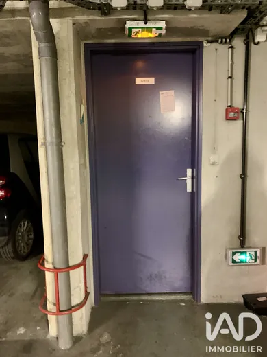 Parking à Paris (75009)