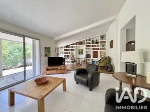 Architectural house in Sigean (11130)