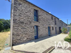 Maison de village à Sainte-Marie (35600)