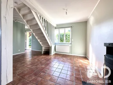 Maison traditionnelle à Saint-Ouen-en-Brie (77720)