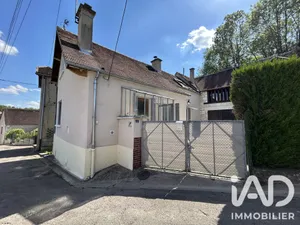 Maison de village à Vézinnes (89700)