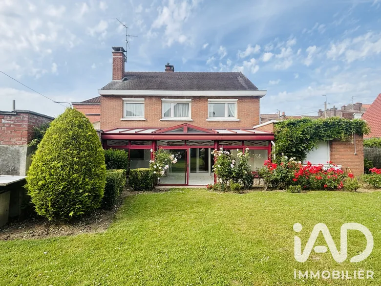 Maison 8 pièces 209 m² · à Wattignies · 209 m² · 439 000 €