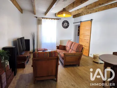 Townhouse in Sainte-Florine (43250)