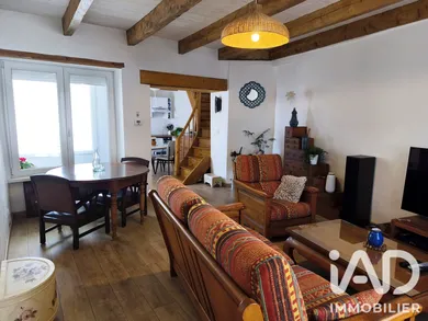 Townhouse in Sainte-Florine (43250)