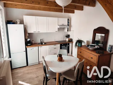 Townhouse in Sainte-Florine (43250)