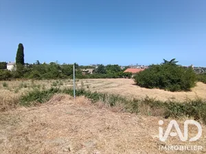 Land in Saint-Jean-de-Thouars (79100)