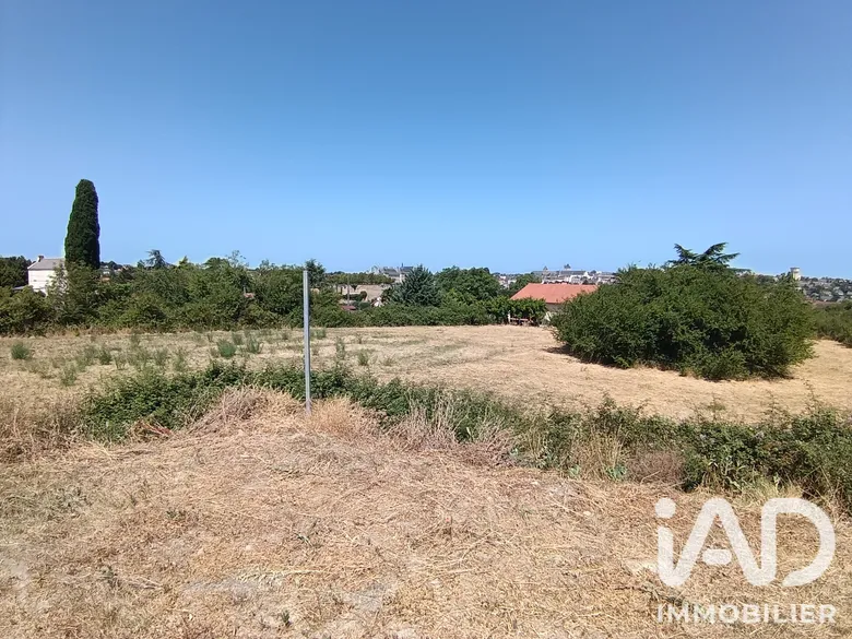 Terrain à Saint-Jean-de-Thouars (79100) · 23 500 €
