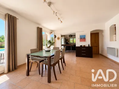Maison traditionnelle à Cagnes-sur-Mer (06800)