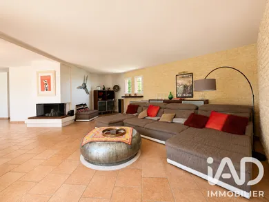 Maison traditionnelle à Cagnes-sur-Mer (06800)