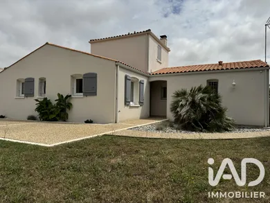 Maison à Salles-sur-Mer (17220)