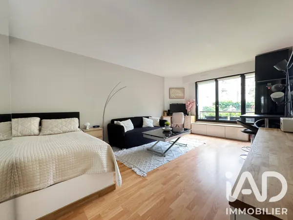 Appartement à Issy-les-Moulineaux (92130) photo 2