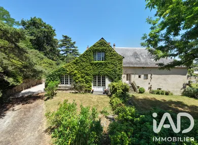 Domaine à Val-du-Layon (49190)