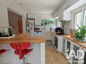 House in Peypin-d'Aigues (84240)