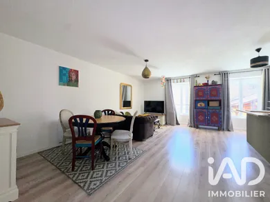 Apartment in Bourgoin-Jallieu (38300)