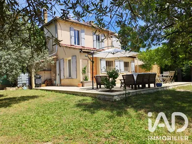 House in Peypin-d'Aigues (84240)