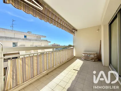 Appartement à Saint-Laurent-du-Var (06700)