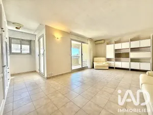 Appartement à Saint-Laurent-du-Var (06700)