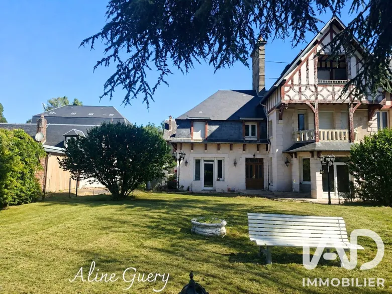 Maison 9 pièces 328 m² · à Étrépagny · 327,5 m² · 416 000 €