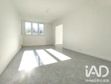 Appartement à Les Ulis (91940)