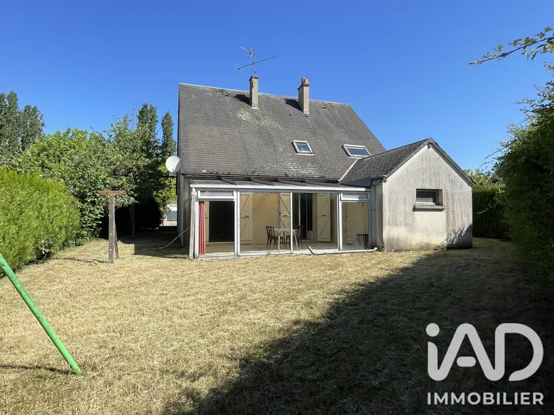 Maison 6 pièces 126 m² · à Mont-près-Chambord · 126 m² · 168 000 €